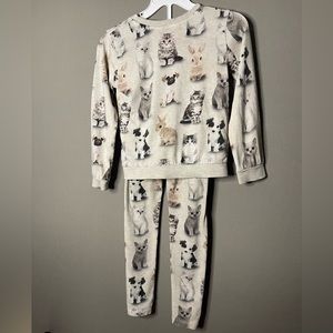 The Children’s place long sleeve set with kitties, puppies and bunnies on it